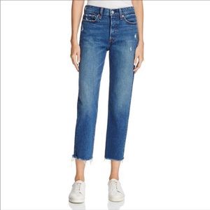 Levi’s wedgie straight in lasting impression